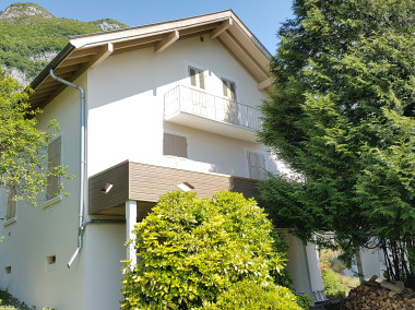 Avant / Après Ravalement de façade sur une maison à Veyrier-du-Lac / Annecy