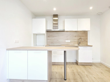 AVANT APRES Transformation d'un T1 en T2 appartement 44m2 ANNECY
