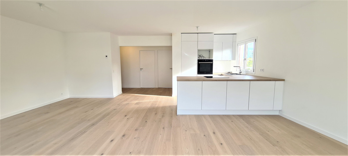 Avant / Après Rénovation totale d'un appartement de 75m2 rue de la Paix ANNECY